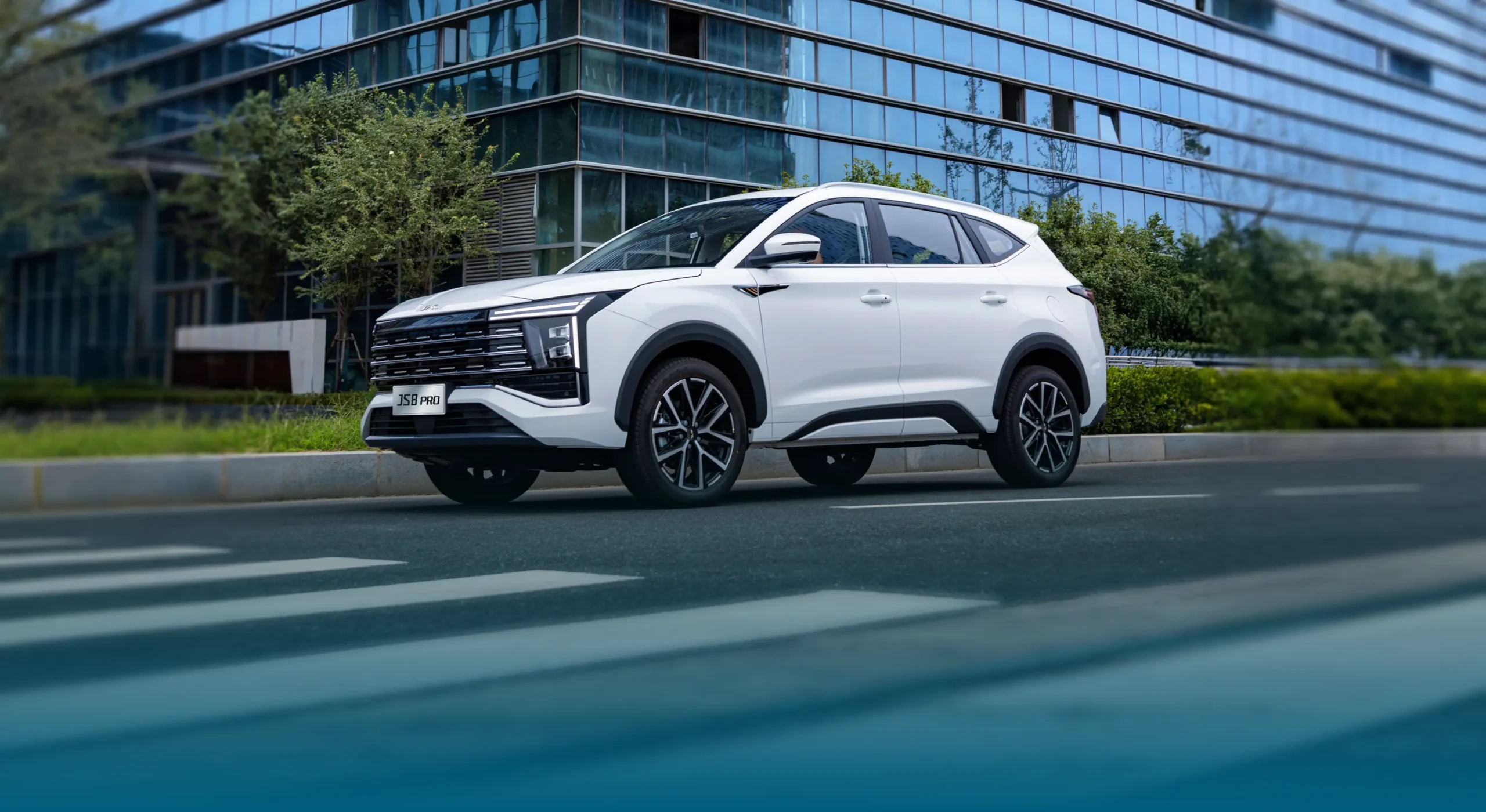 SUV 7-osobowy już w Nowym Targu – JAC JS8 PRO dostępny od ręki w ASMB